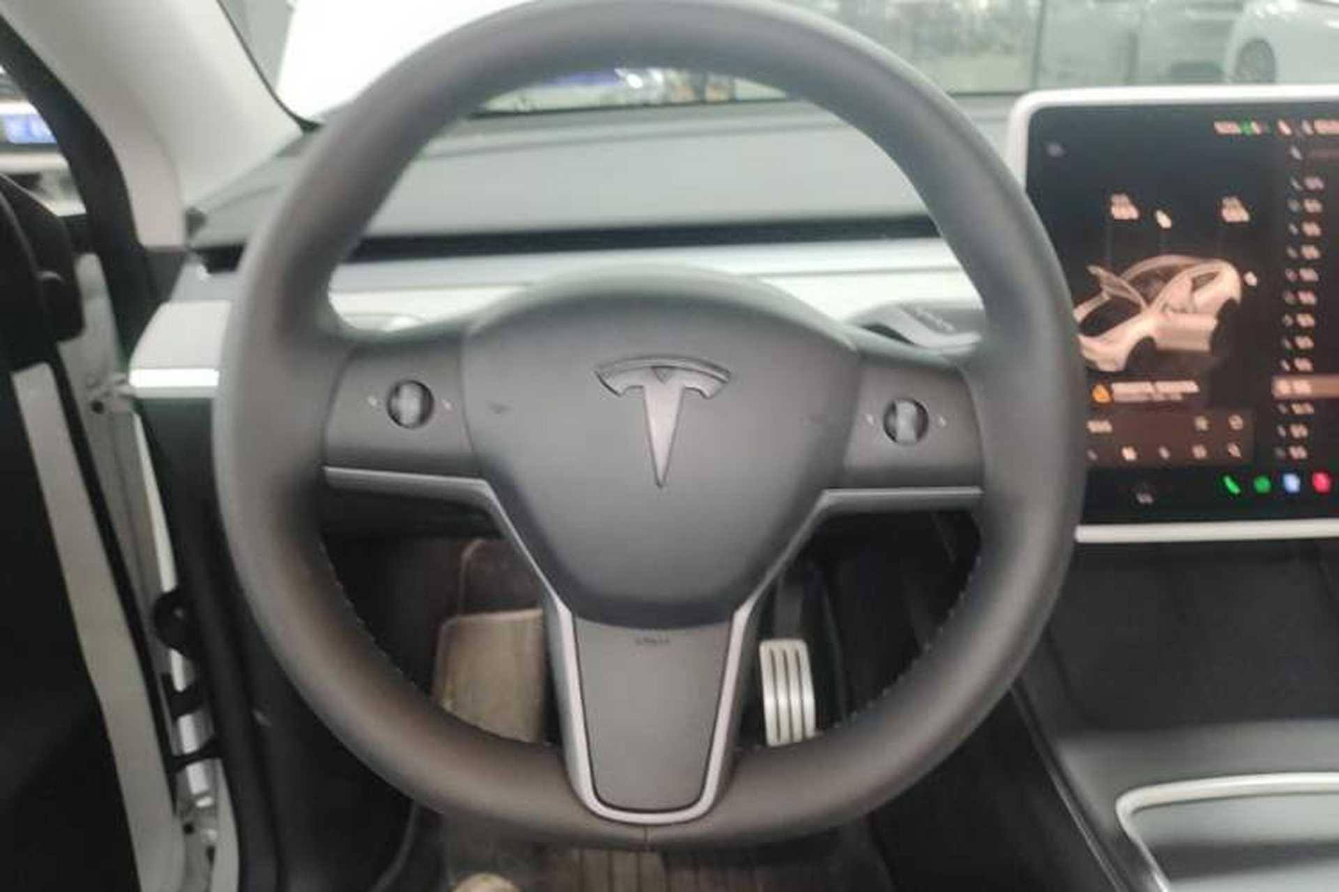 Used Tesla Model Y 2022 Performance High-Performance All-Wheel-Drive Version Steering Wheel