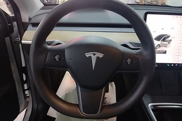 Used Tesla Model Y 2022 Rear-Wheel-Drive Version Steering Wheel