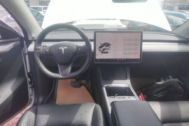 Used Tesla Model Y 2022 Revised Version Long-Range All-Wheel Drive Steering Wheel