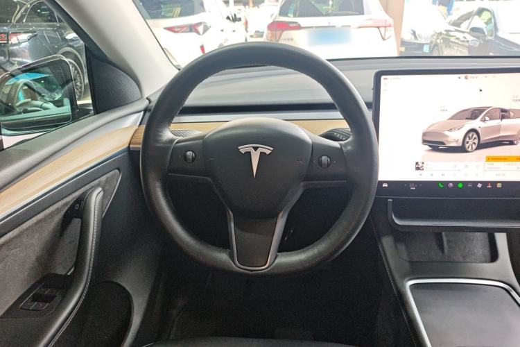 Used Tesla Model Y 2022 Rear-Wheel-Drive Version Steering Wheel