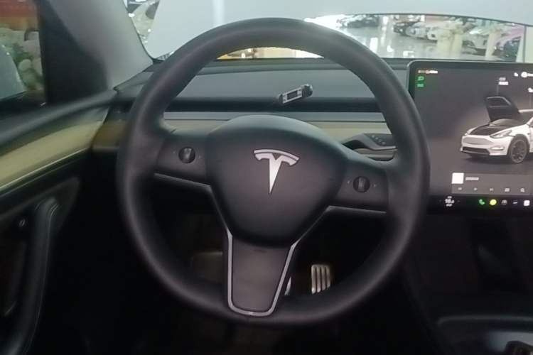 Used Tesla Model Y 2022 Performance High-Performance All-Wheel-Drive Version Steering Wheel
