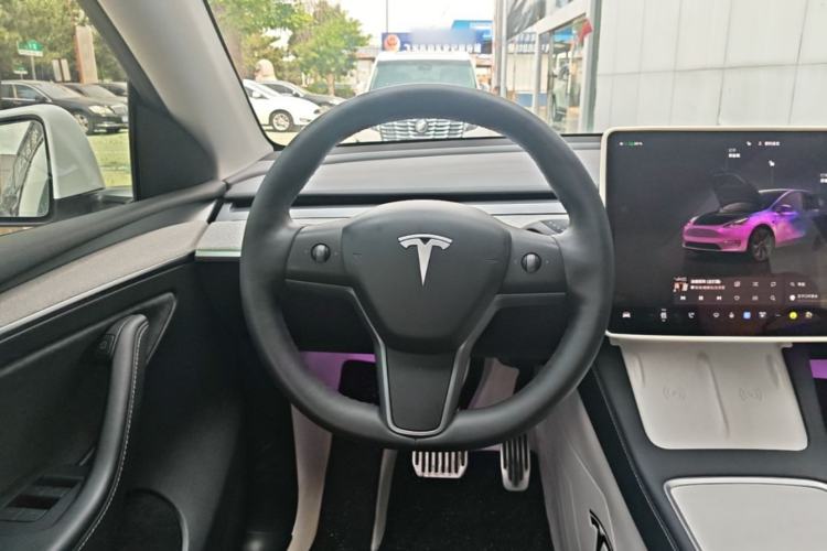Used Tesla Model Y 2022 Revised Version Rear-Wheel Drive Steering Wheel
