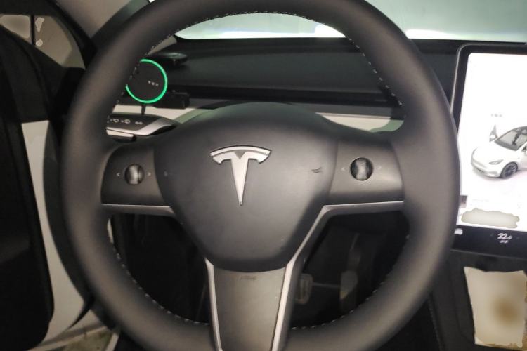 Used Tesla Model Y 2022 Revised Version Long-Range All-Wheel Drive Steering Wheel
