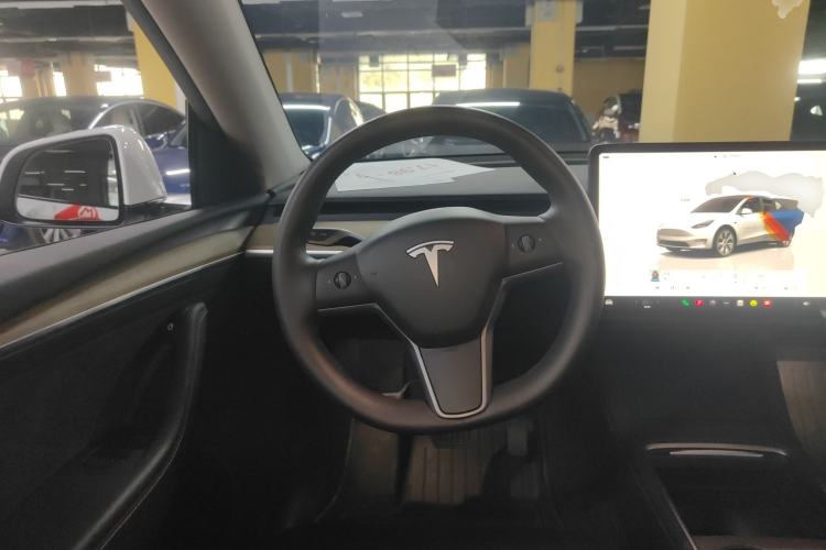 Used Tesla Model Y 2022 Revised Version Rear-Wheel Drive Steering Wheel
