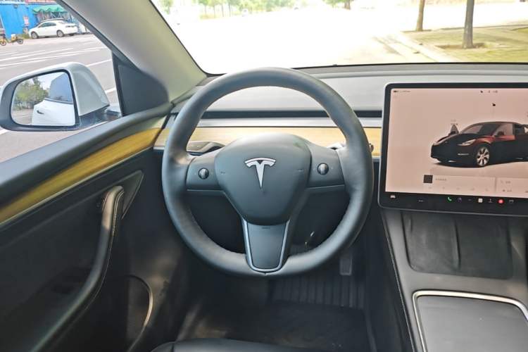 Used Tesla Model Y 2022 Revised Version Rear-Wheel Drive Steering Wheel