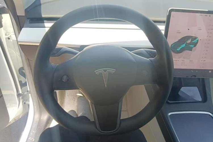 Used Tesla Model Y 2022 Revised Version Rear-Wheel Drive Steering Wheel
