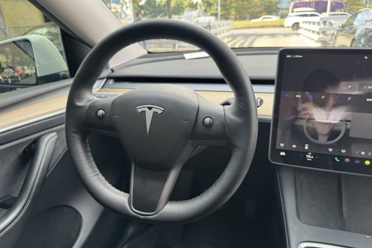 Used Tesla Model Y 2022 Revised Version Rear-Wheel Drive Steering Wheel