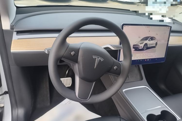 Used Tesla Model Y 2022 Rear-Wheel-Drive Version Steering Wheel