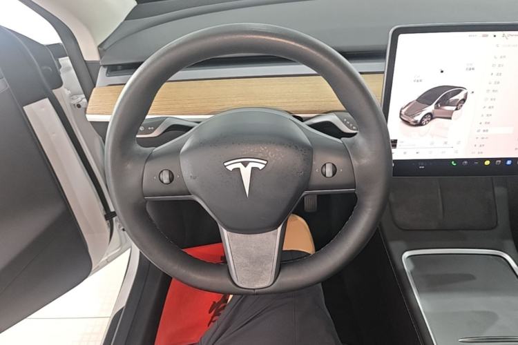 Used Tesla Model Y 2022 Revised Version Rear-Wheel Drive Steering Wheel