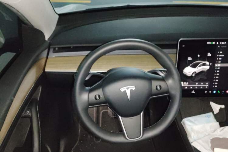 Used Tesla Model Y 2022 Revised Version Long-Range All-Wheel Drive Steering Wheel