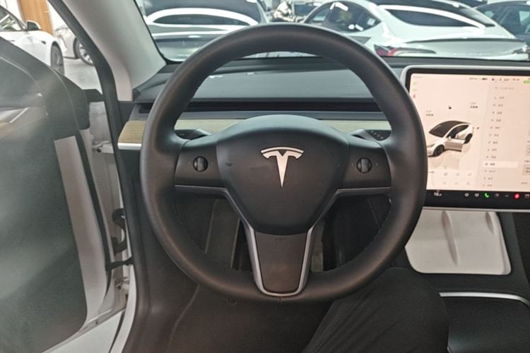 Used Tesla Model Y 2022 Revised Version Rear-Wheel Drive Steering Wheel
