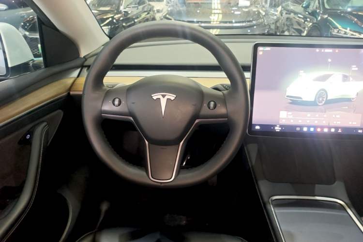 Used Tesla Model Y 2022 Revised Version Rear-Wheel Drive Steering Wheel