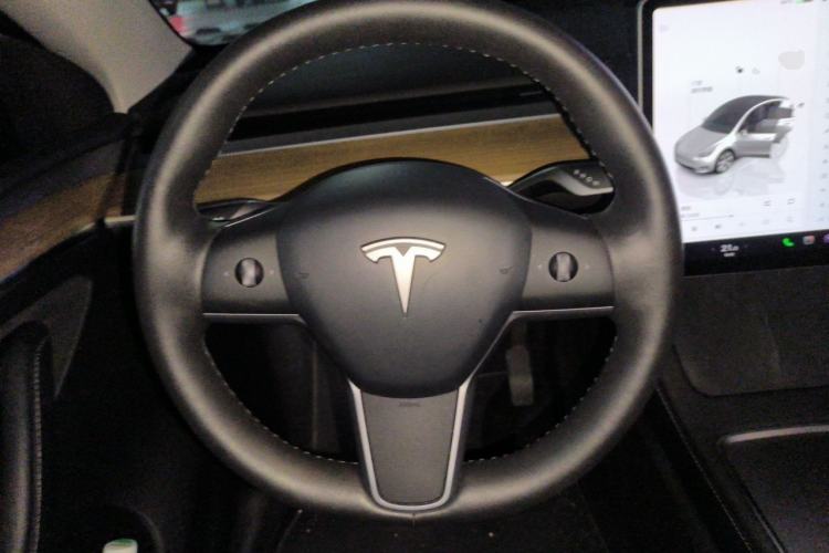 Used Tesla Model Y 2022 Revised Version Rear-Wheel Drive Steering Wheel