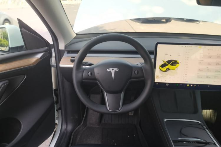 Used Tesla Model Y 2022 Revised Version Rear-Wheel Drive Steering Wheel