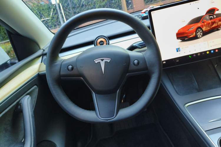 Used Tesla Model Y 2022 Revised Version Rear-Wheel Drive Steering Wheel
