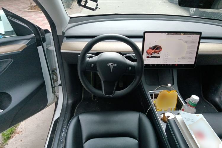 Used Tesla Model Y 2022 Revised Version Rear-Wheel Drive Steering Wheel