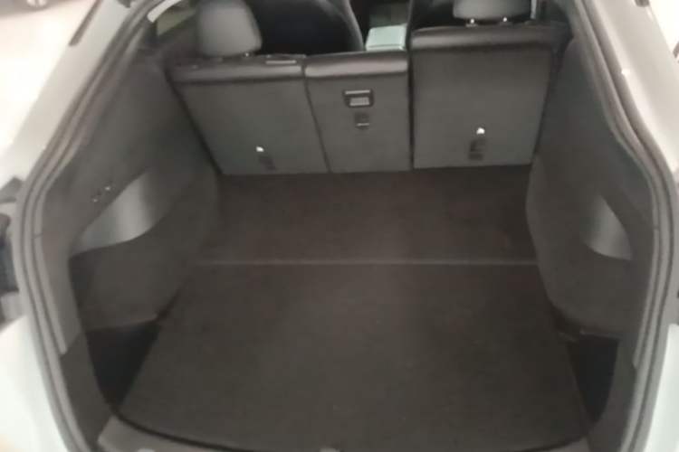 Used Tesla Model Y 2022 Rear-Wheel-Drive Version Trunk