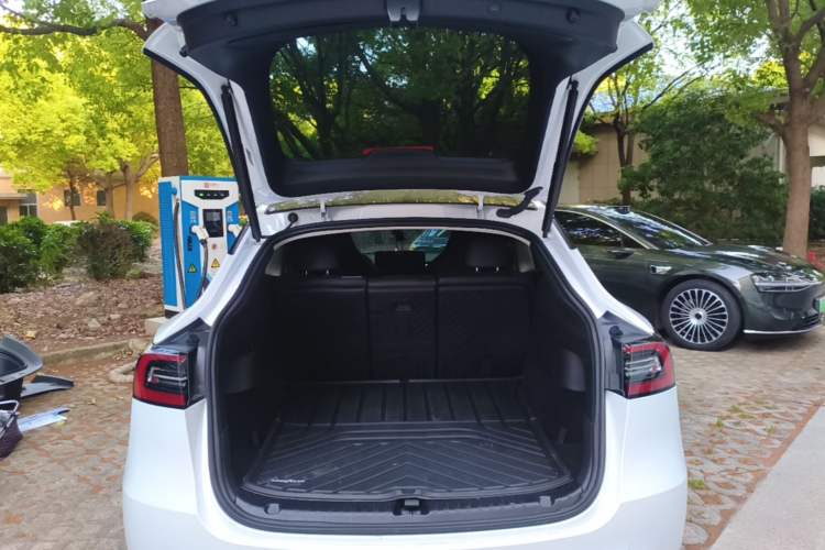 Used Tesla Model Y 2022 Revised Version Long-Range All-Wheel Drive Trunk