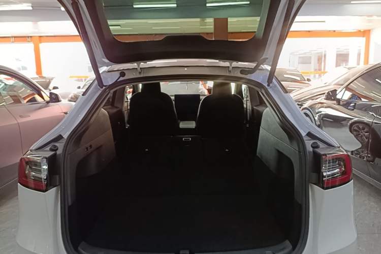 Used Tesla Model Y 2022 Revised Version Rear-Wheel Drive Trunk