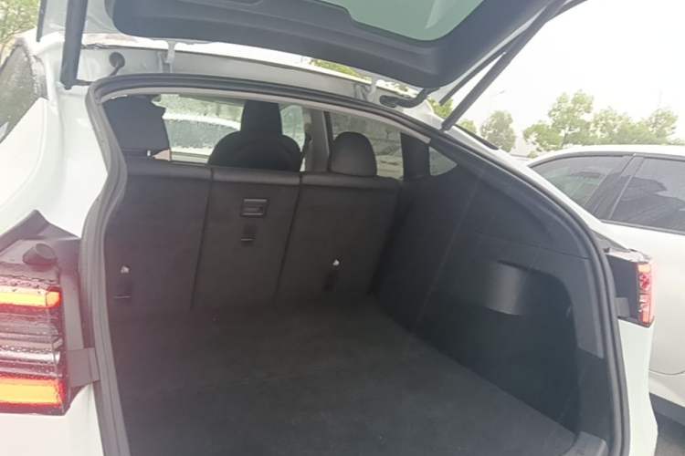 Used Tesla Model Y 2022 Revised Version Long-Range All-Wheel Drive Trunk