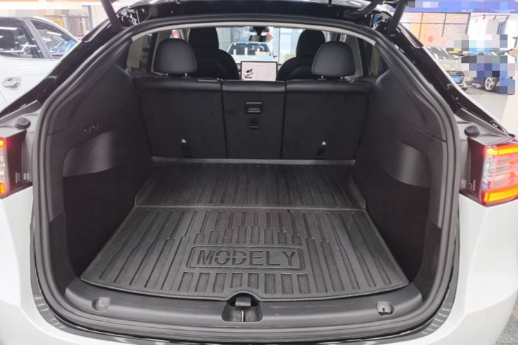 Used Tesla Model Y 2022 Revised Version Rear-Wheel Drive Trunk