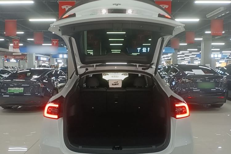 Used Tesla Model Y 2022 Performance High-Performance All-Wheel-Drive Version Trunk