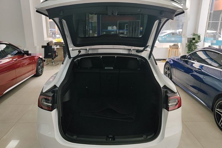 Used Tesla Model Y 2022 Performance High-Performance All-Wheel-Drive Version Trunk
