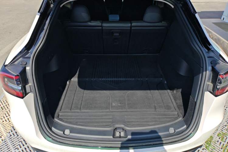 Used Tesla Model Y 2022 Revised Version Rear-Wheel Drive Trunk