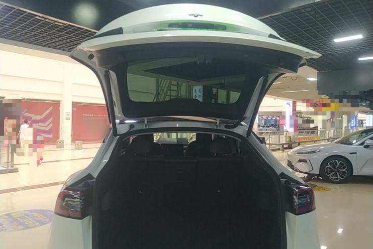 Used Tesla Model Y 2022 Rear-Wheel-Drive Version Trunk