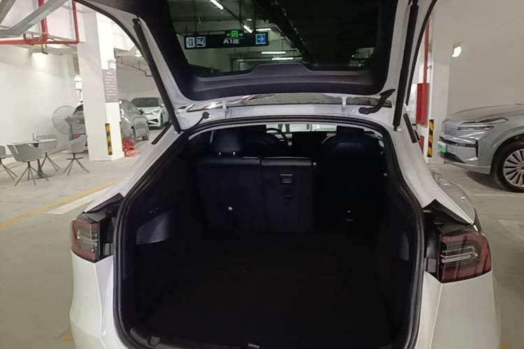 Used Tesla Model Y 2022 Revised Version Rear-Wheel Drive Trunk