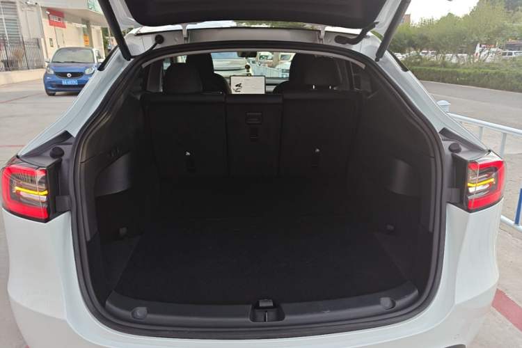 Used Tesla Model Y 2022 Revised Version Rear-Wheel Drive Trunk