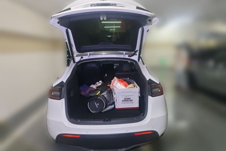 Used Tesla Model Y 2022 Rear-Wheel-Drive Version Trunk