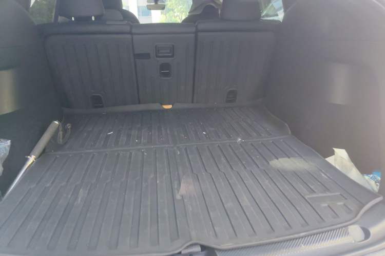 Used Tesla Model Y 2022 Rear-Wheel-Drive Version Trunk