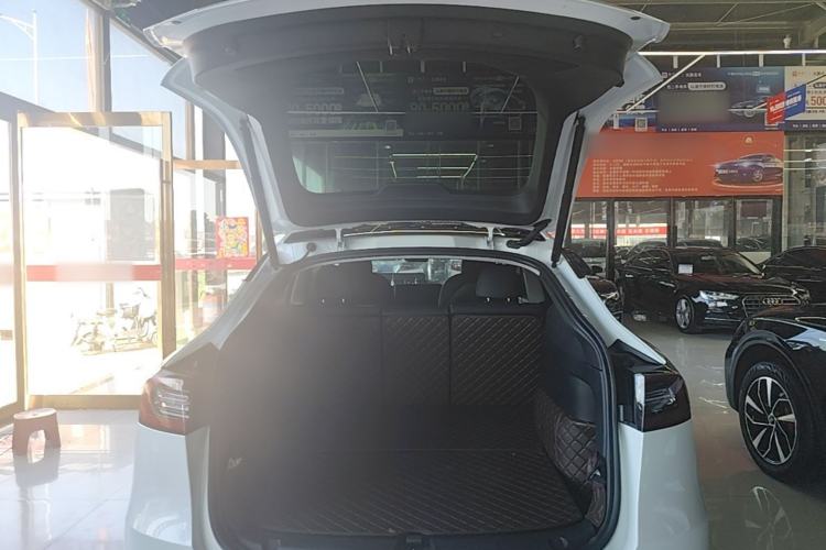 Used Tesla Model Y 2022 Rear-Wheel-Drive Version Trunk