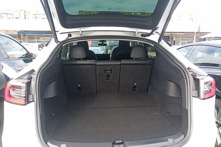 Used Tesla Model Y 2022 Revised Version Rear-Wheel Drive Trunk