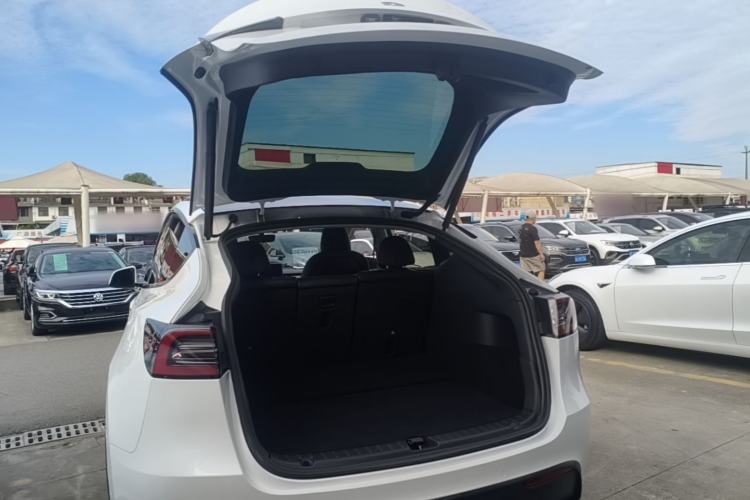 Used Tesla Model Y 2022 Rear-Wheel-Drive Version Trunk