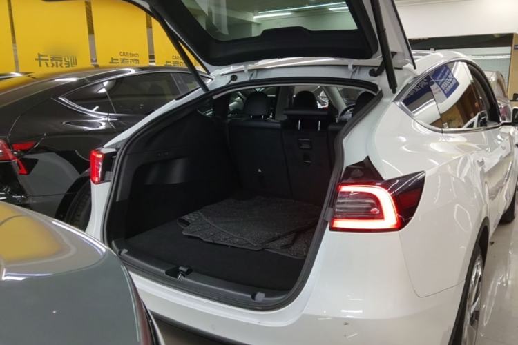 Used Tesla Model Y 2022 Rear-Wheel-Drive Version Trunk