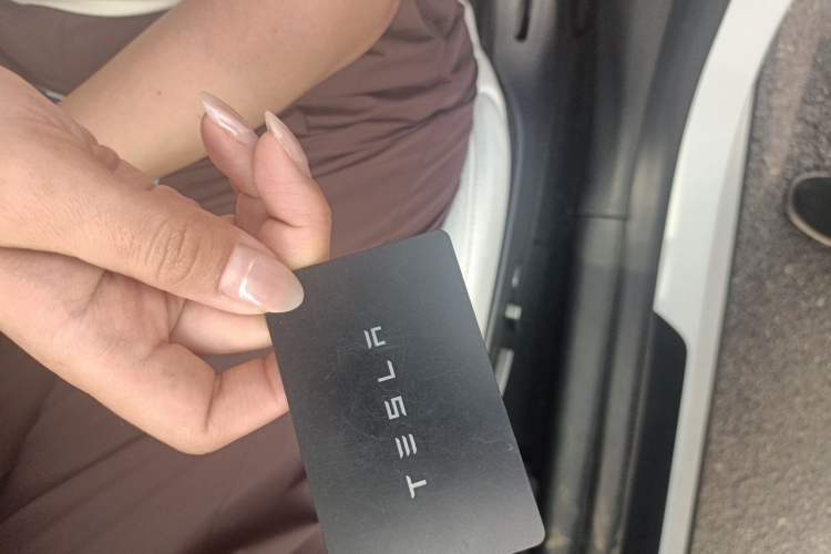 Used Tesla Model Y 2022 Revised Version Long-Range All-Wheel Drive Vehicle Key
