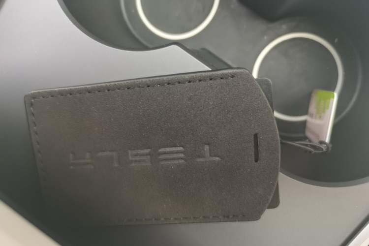 Used Tesla Model Y 2022 Performance High-Performance All-Wheel-Drive Version Vehicle Key