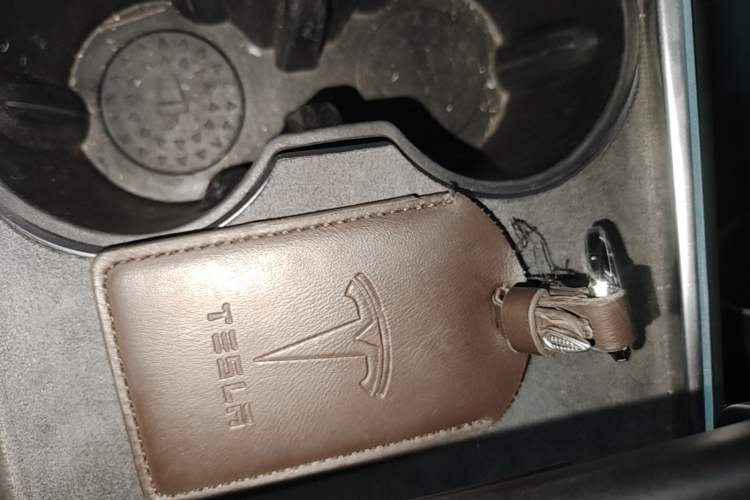 Used Tesla Model Y 2022 Rear-Wheel-Drive Version Vehicle Key