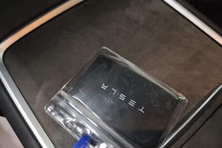 Used Tesla Model Y 2022 Revised Version Long-Range All-Wheel Drive Vehicle Key