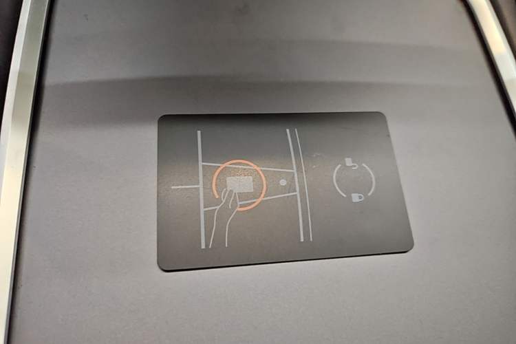 Used Tesla Model Y 2022 Rear-Wheel-Drive Version Vehicle Key