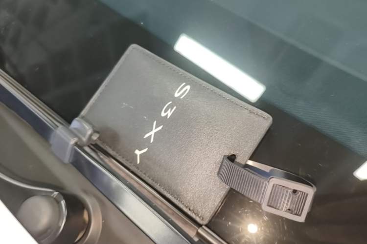 Used Tesla Model Y 2022 Revised Version Rear-Wheel Drive Vehicle Key