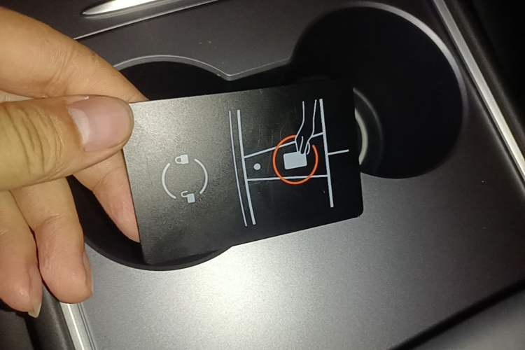 Used Tesla Model Y 2022 Revised Version Rear-Wheel Drive Vehicle Key