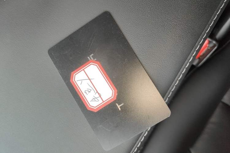 Used Tesla Model Y 2022 Revised Version Rear-Wheel Drive Vehicle Key