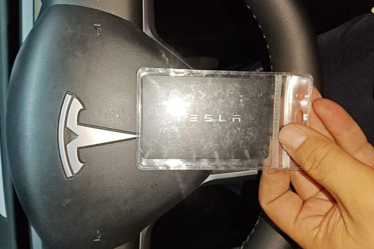 Used Tesla Model Y 2022 Revised Version Long-Range All-Wheel Drive Vehicle Key