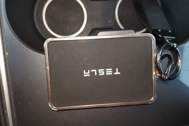 Used Tesla Model Y 2022 Revised Version Rear-Wheel Drive Vehicle Key