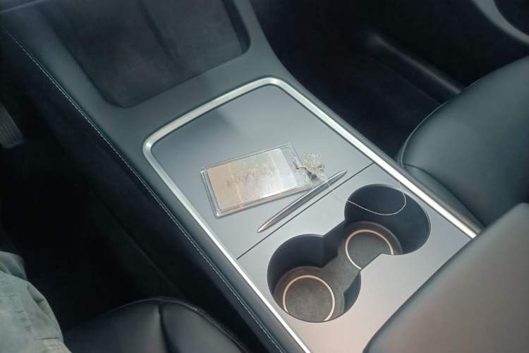 Used Tesla Model Y 2022 Rear-Wheel-Drive Version Vehicle Key