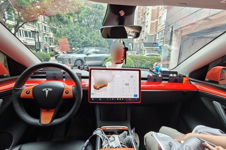 Used Tesla Model Y 2022 Revised Version Rear-Wheel Drive Center Console