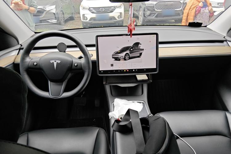 Used Tesla Model Y 2022 Revised Version Rear-Wheel Drive Center Console